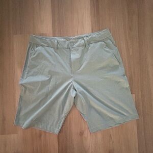 Hang Ten Men's Light Gray Hybrid Shorts